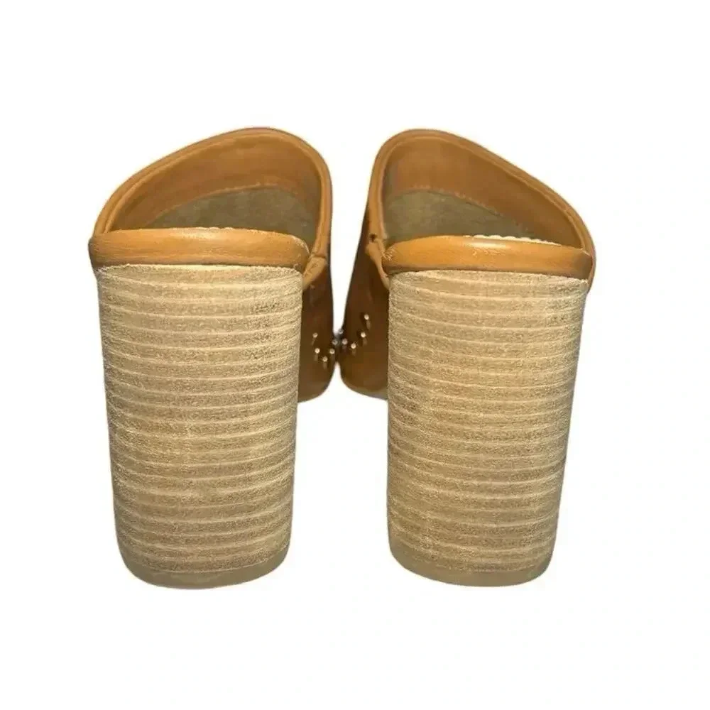 NWOT Diba True Women’s Twin Crest Leather Heeled Mules Tan Size 8